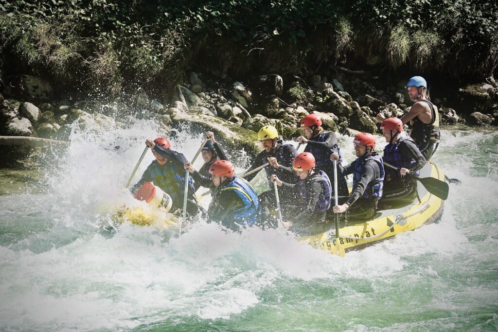 Der Ci mit seiner Raftinggruppe im Stanglgraben